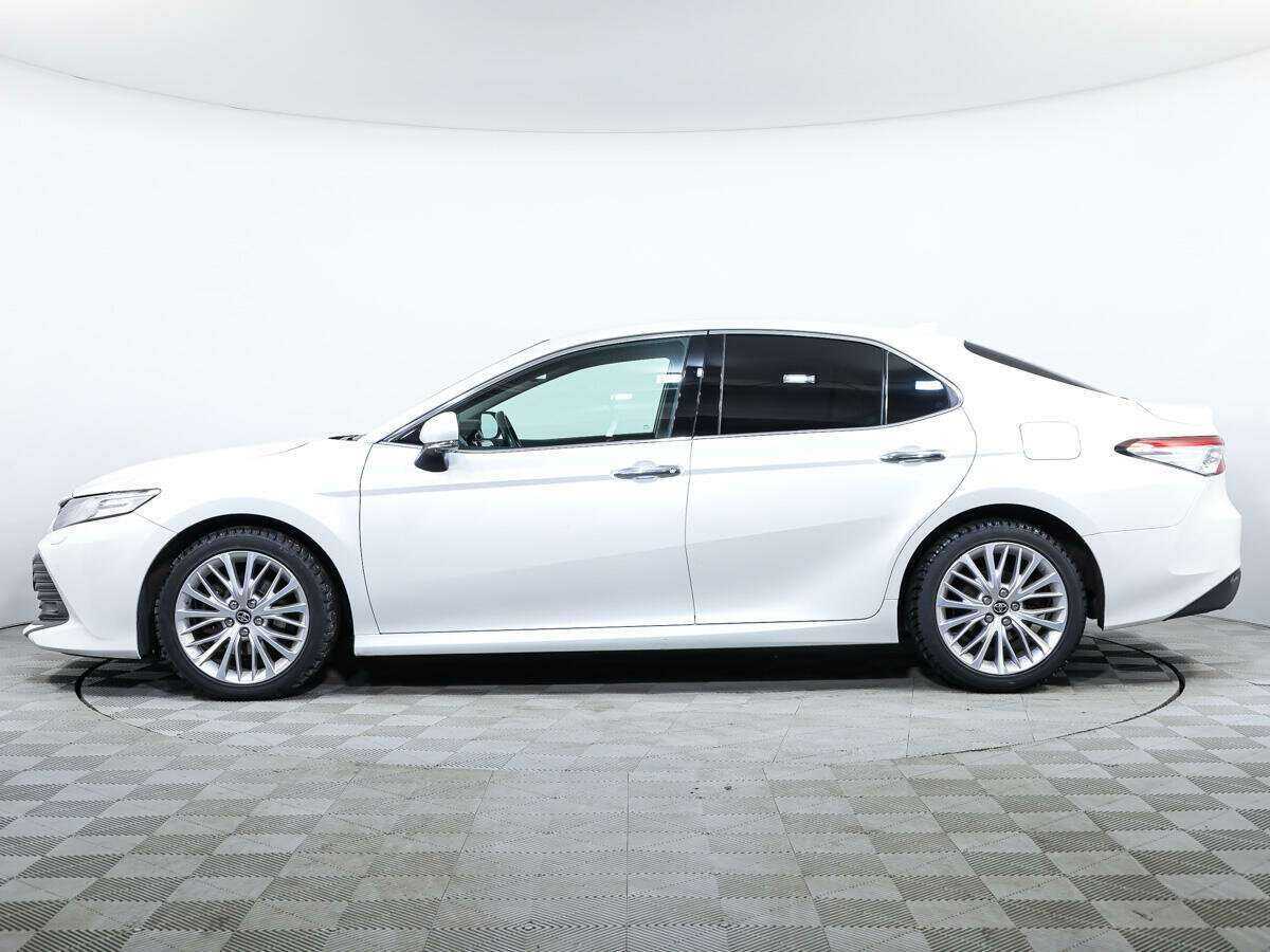 Toyota Camry с пробегом — 2019 год. Фото: #7