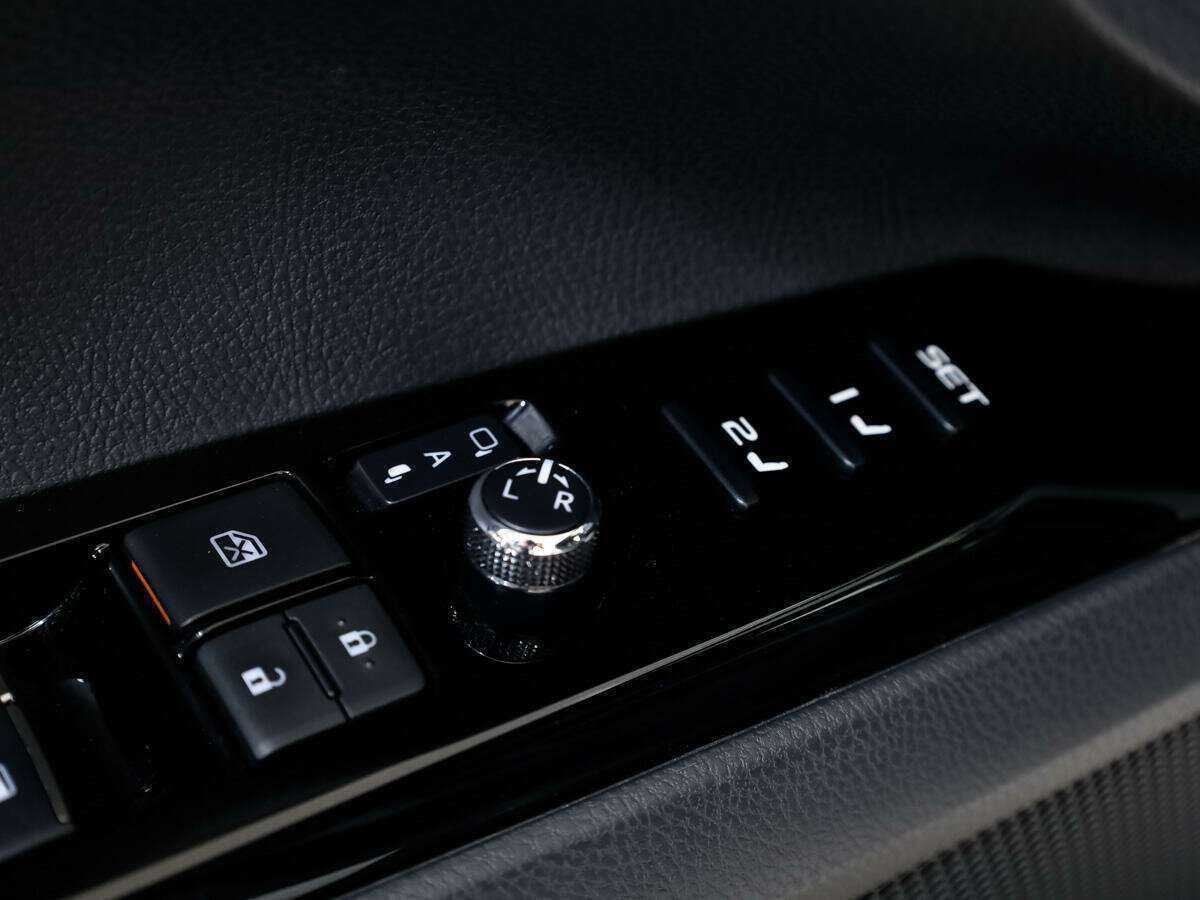 Toyota Camry с пробегом — 2019 год. Фото: #15