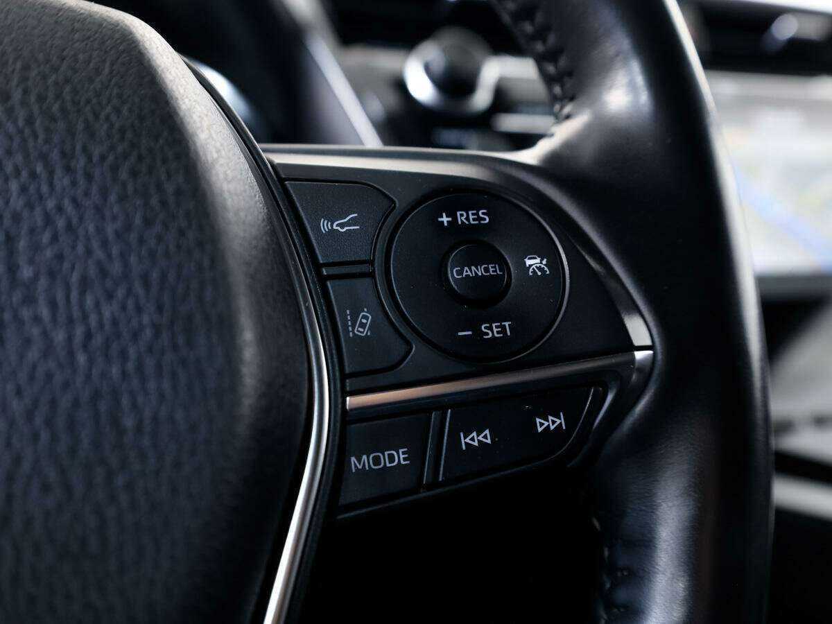 Toyota Camry с пробегом — 2019 год. Фото: #19