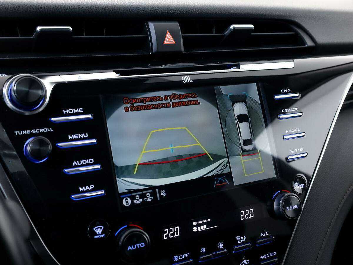 Toyota Camry с пробегом — 2019 год. Фото: #22