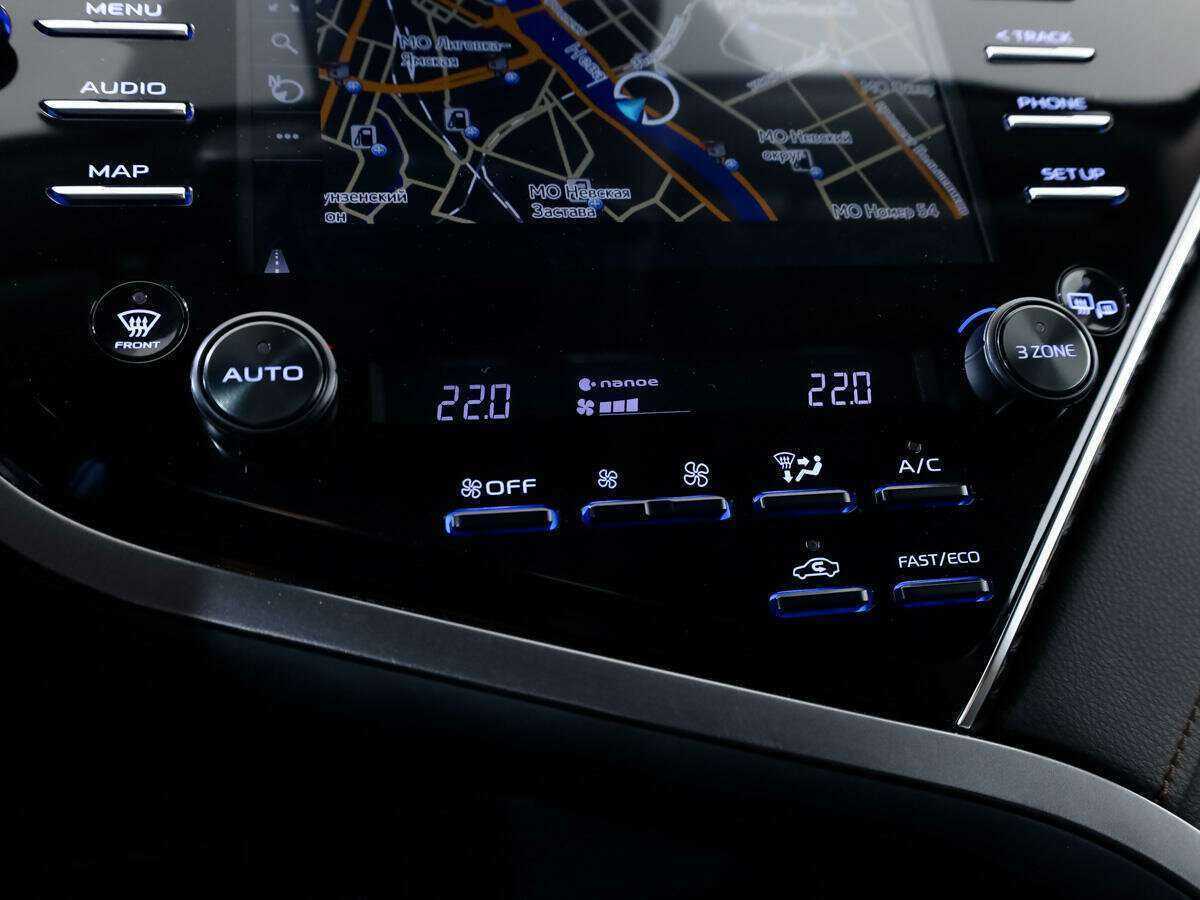 Toyota Camry с пробегом — 2019 год. Фото: #23