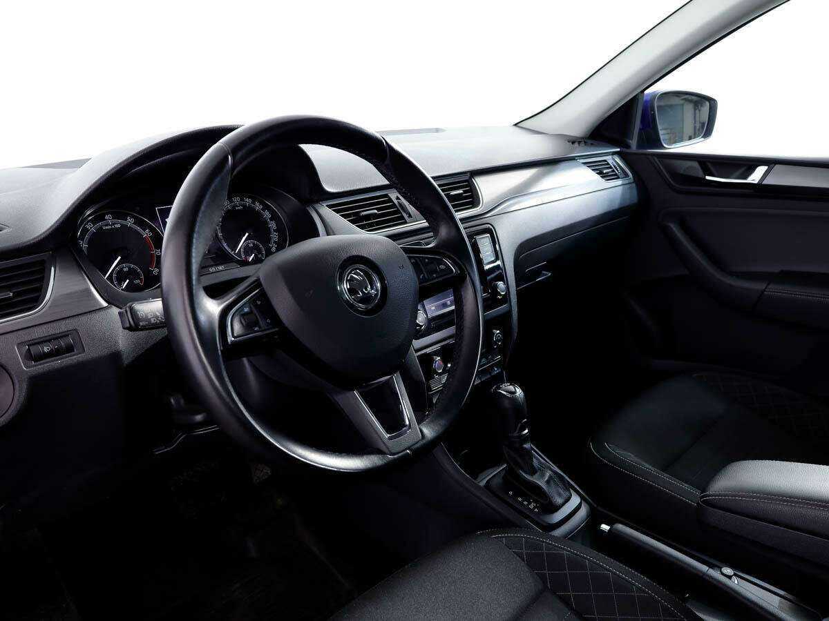 Skoda Rapid с пробегом — 2017 год. Фото: #10