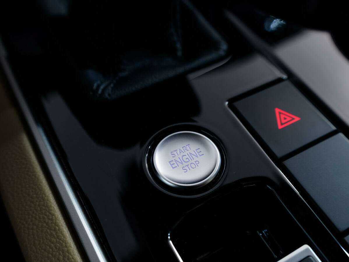 Volkswagen Touareg с пробегом — 2020 год. Фото: #18