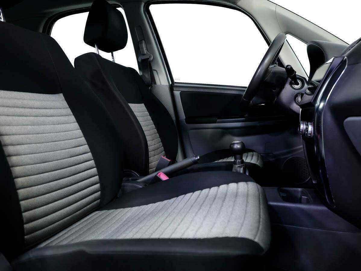 Suzuki SX4 с пробегом — 2011 год. Фото: #8