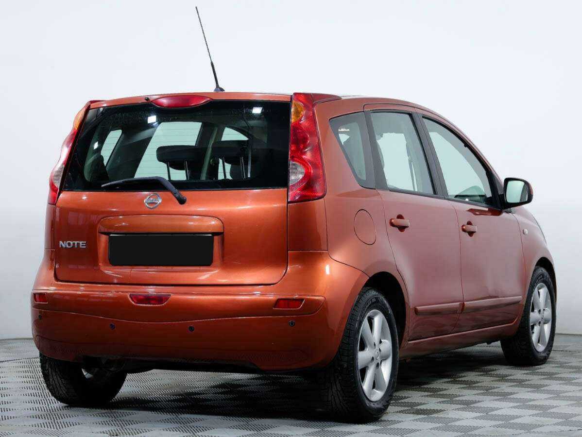 Nissan Note с пробегом — 2008 год. Фото: #3