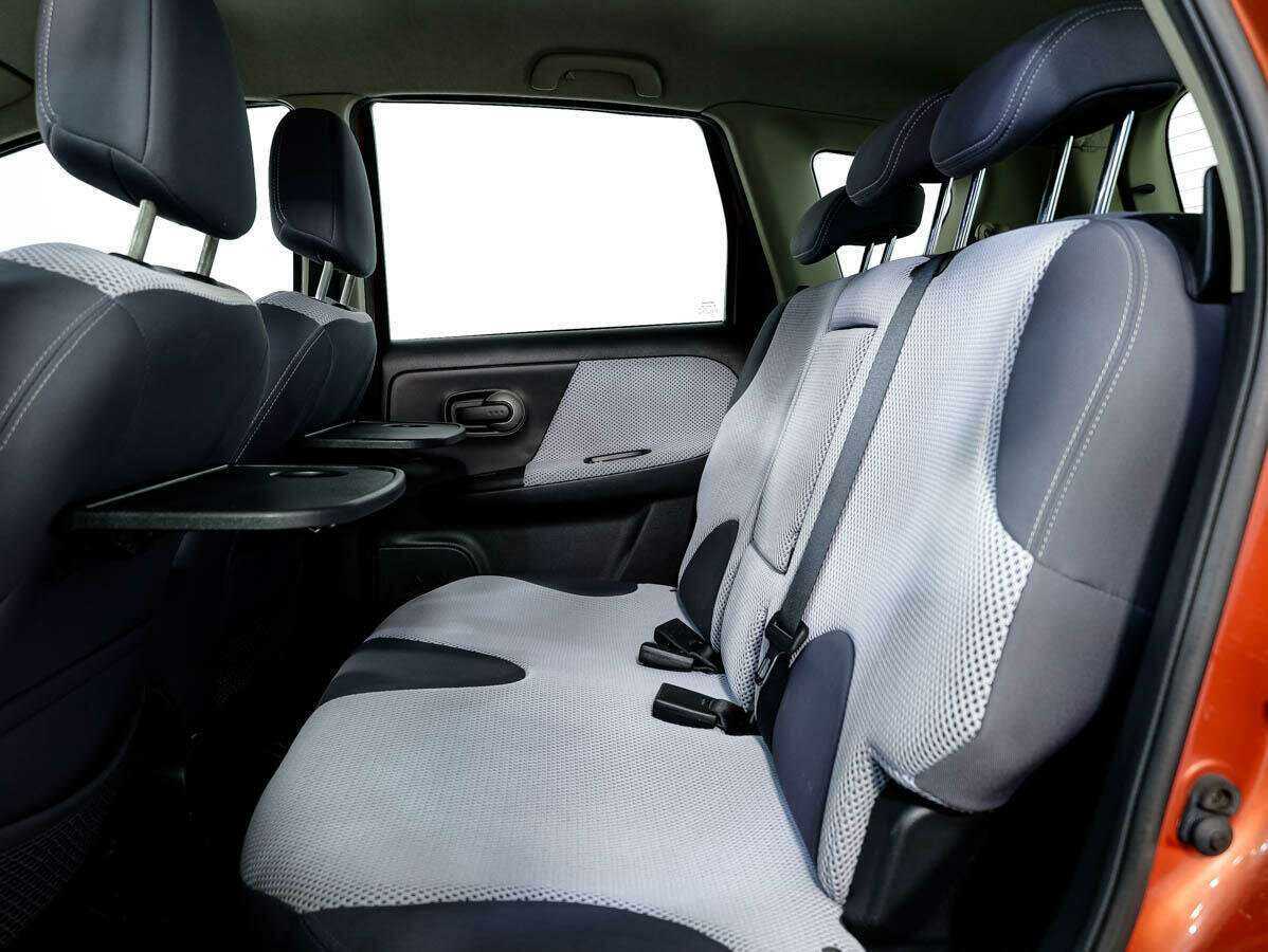 Nissan Note с пробегом — 2008 год. Фото: #12