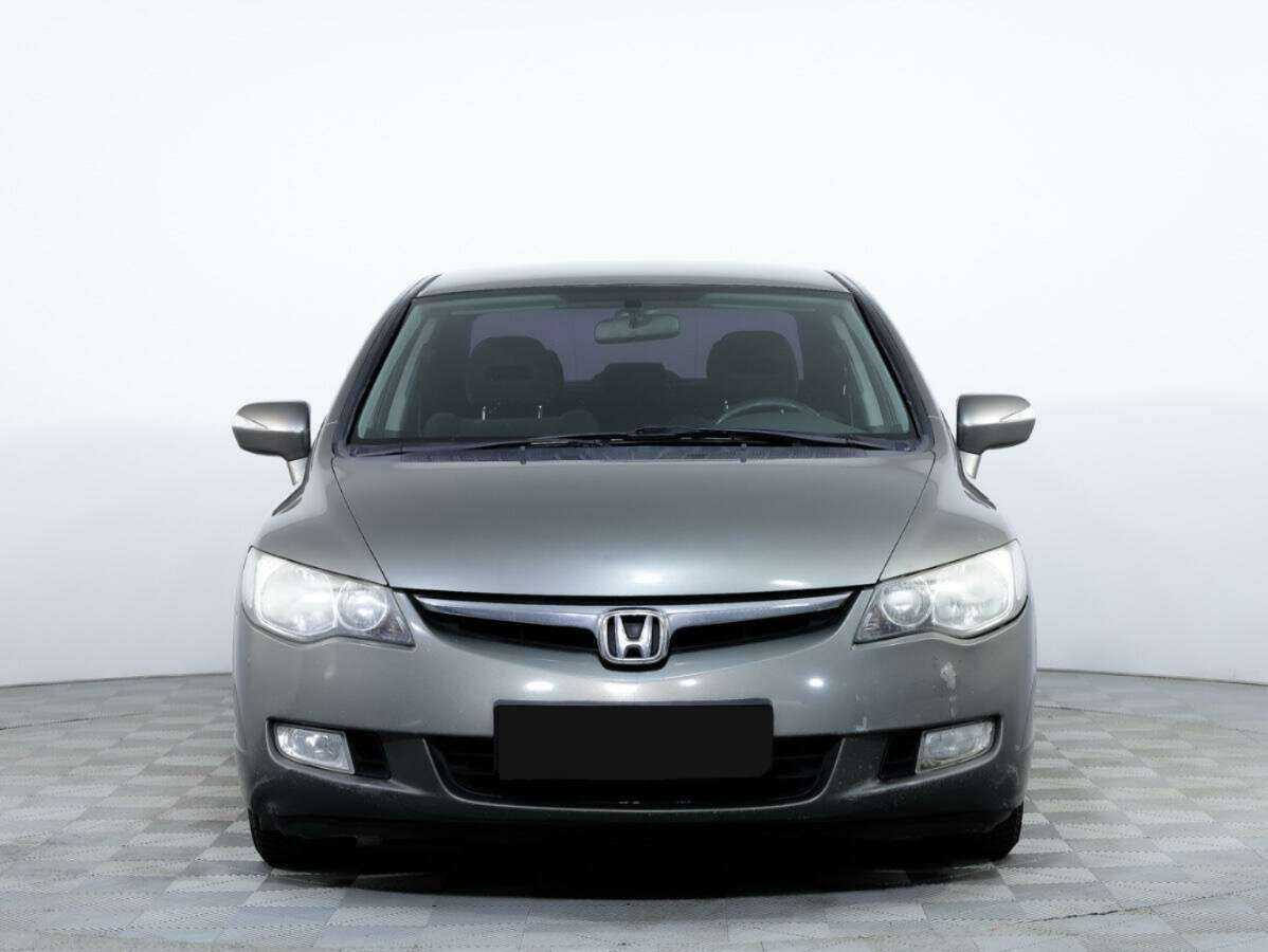 Honda Civic с пробегом — 2008 год. Фото: #1