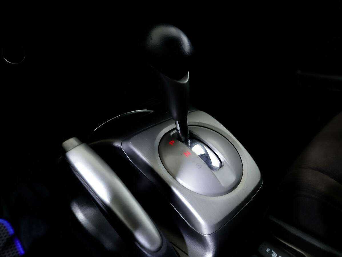 Honda Civic с пробегом — 2008 год. Фото: #14