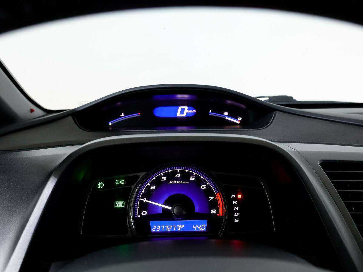 Honda Civic с пробегом — 2008 год. Фото: #19