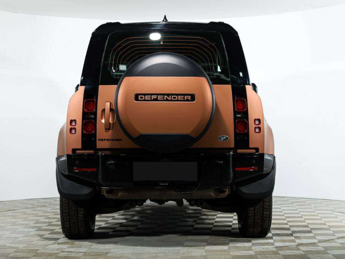 Land Rover Defender с пробегом — 2021 год. Фото: #5