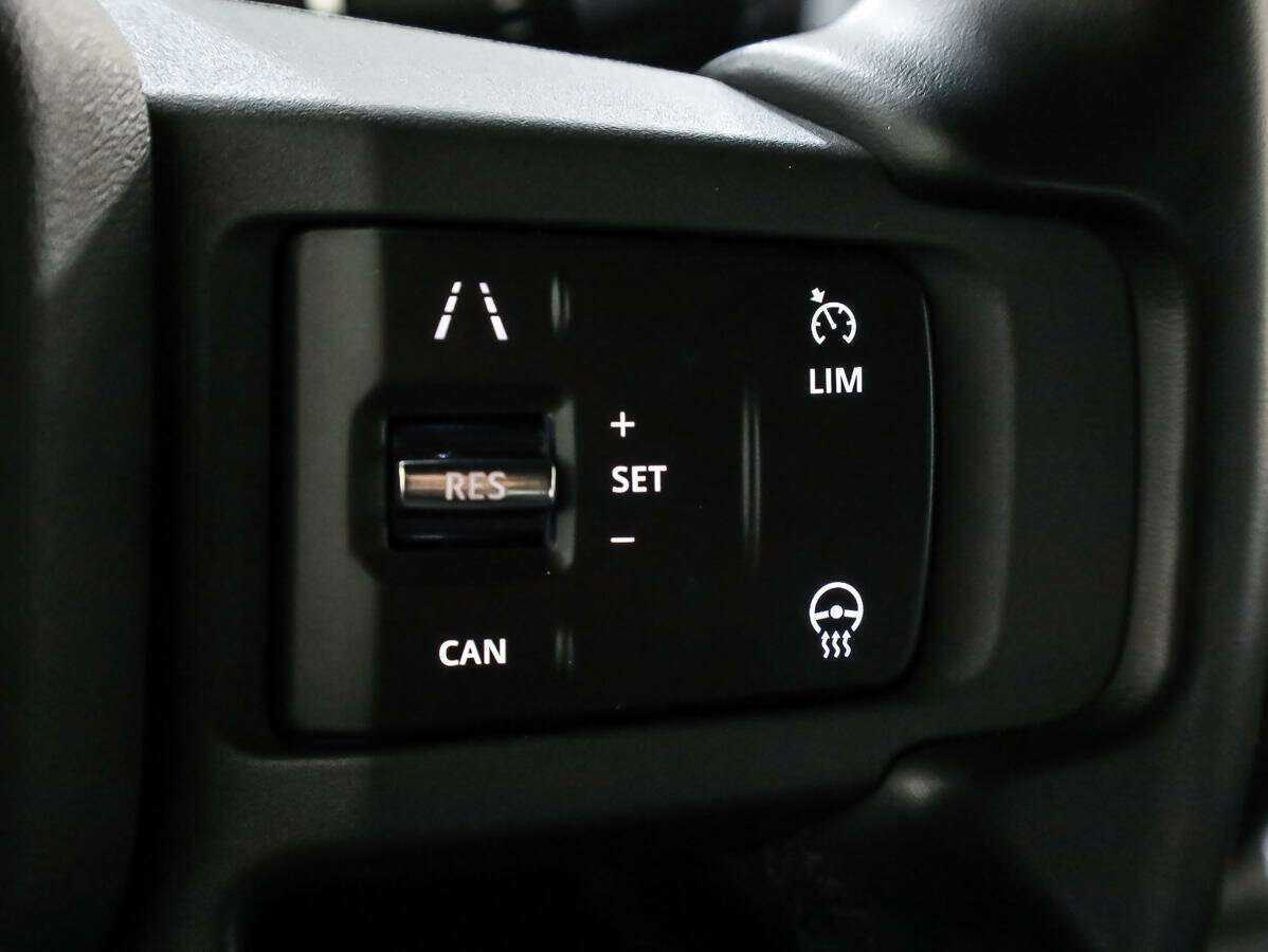 Land Rover Defender с пробегом — 2021 год. Фото: #19