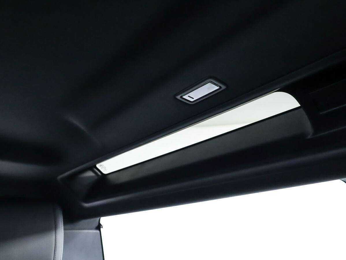 Land Rover Defender с пробегом — 2021 год. Фото: #23