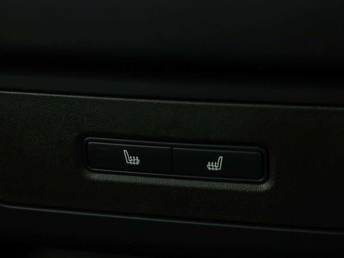 Land Rover Defender с пробегом — 2021 год. Фото: #24