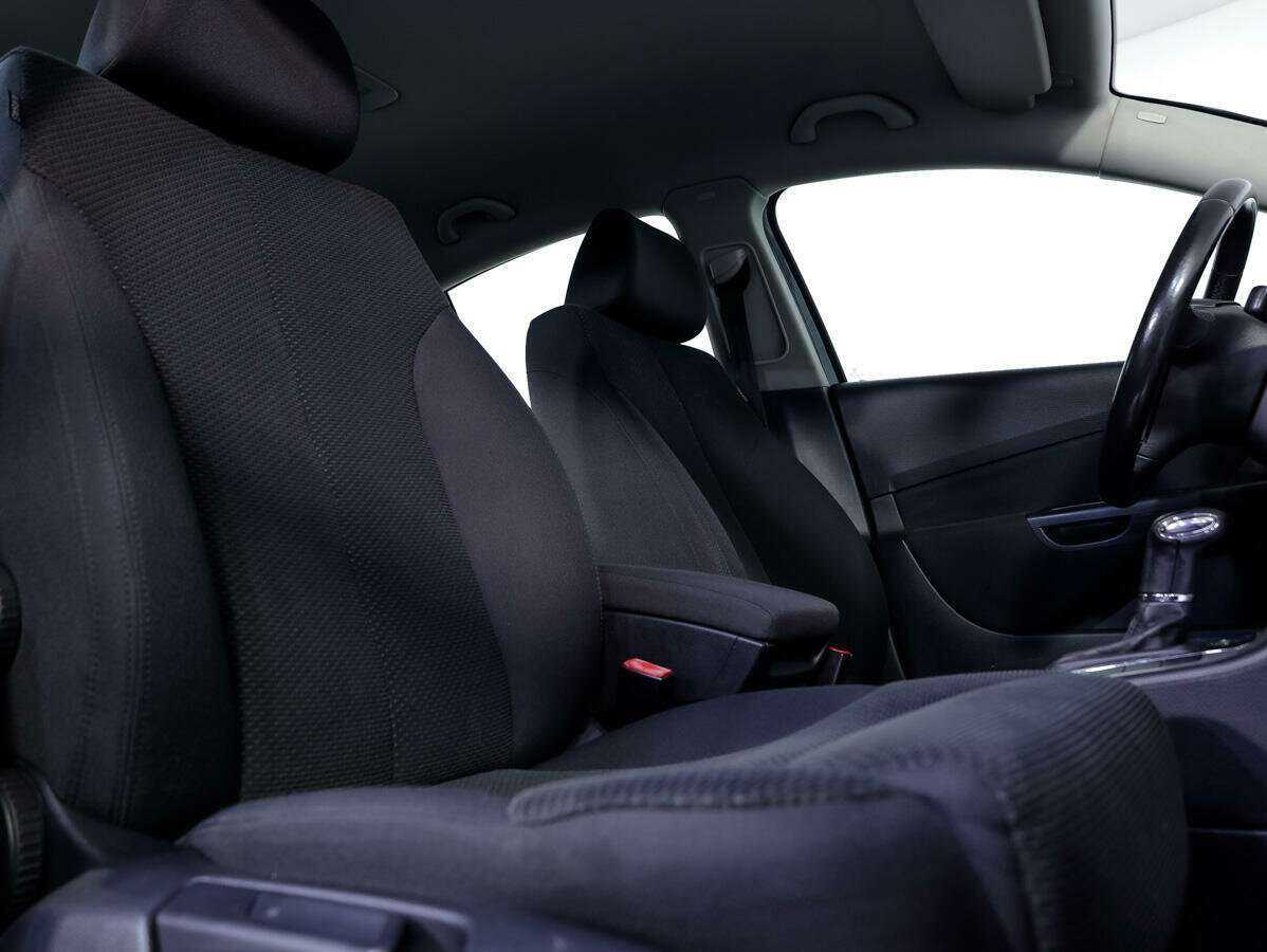 Volkswagen Passat с пробегом — 2007 год. Фото: #10