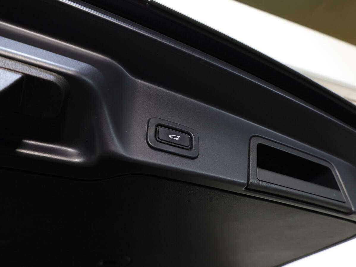 Land Rover Range Rover Evoque с пробегом — 2019 год. Фото: #6