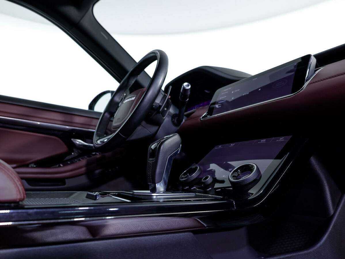 Land Rover Range Rover Evoque с пробегом — 2019 год. Фото: #7