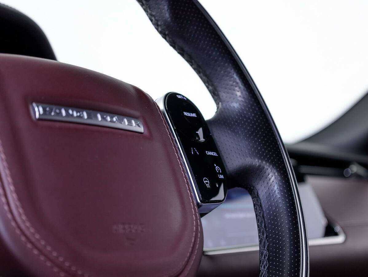 Land Rover Range Rover Evoque с пробегом — 2019 год. Фото: #16