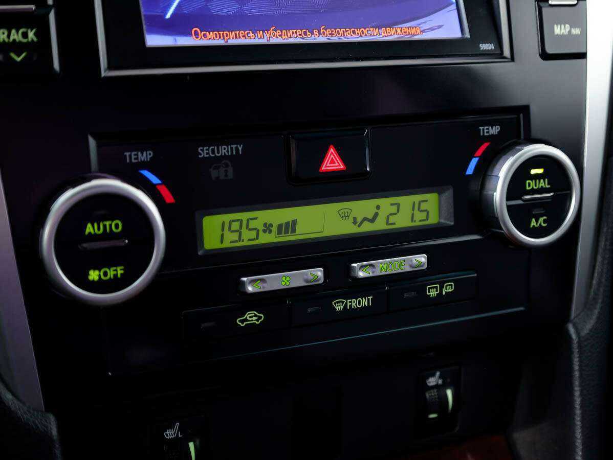 Toyota Camry с пробегом — 2013 год. Фото: #15