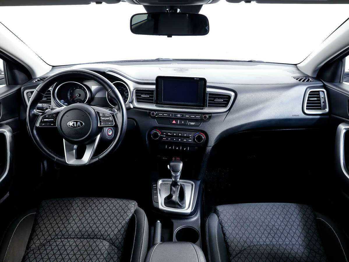 Kia Ceed с пробегом — 2018 год. Фото: #8