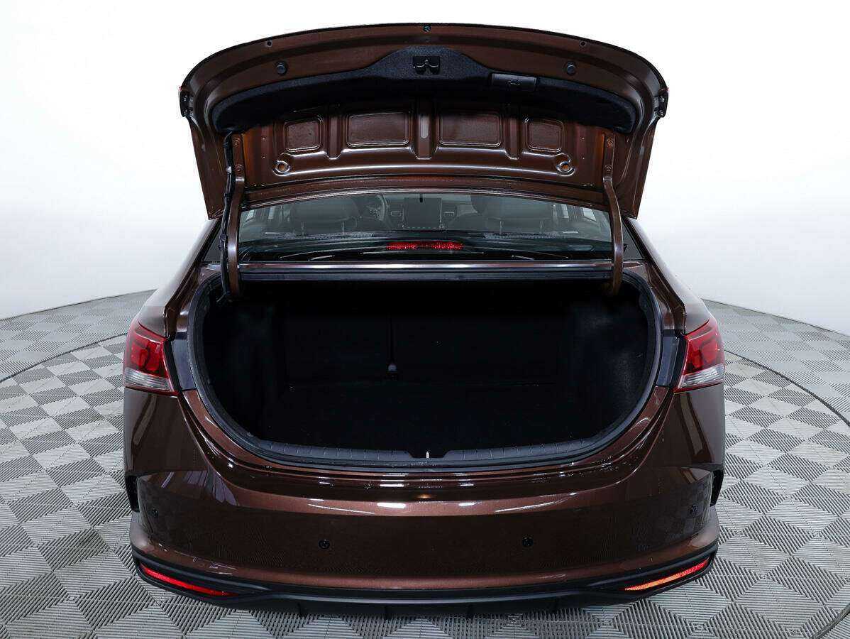 Hyundai Solaris с пробегом — 2021 год. Фото: #7