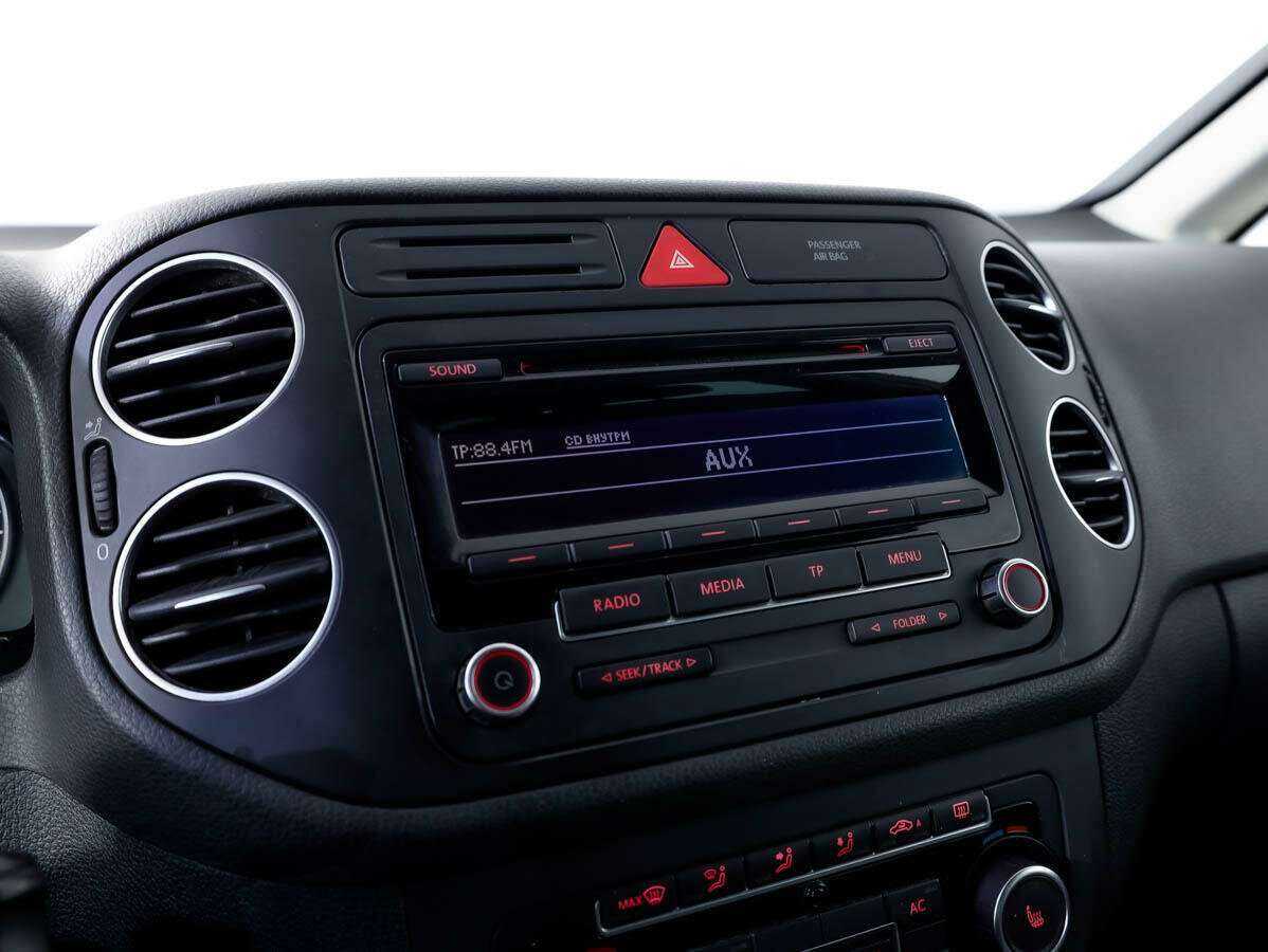 Volkswagen Golf Plus с пробегом — 2011 год. Фото: #13