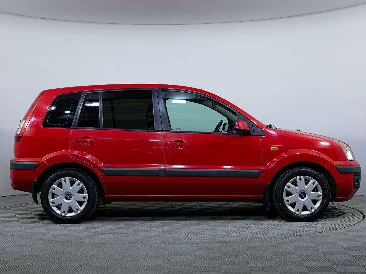 Ford Fusion с пробегом — 2006 год. Фото: #3