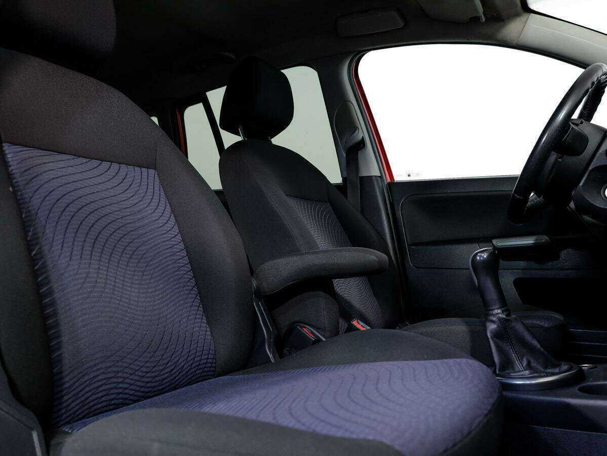 Ford Fusion с пробегом — 2006 год. Фото: #11