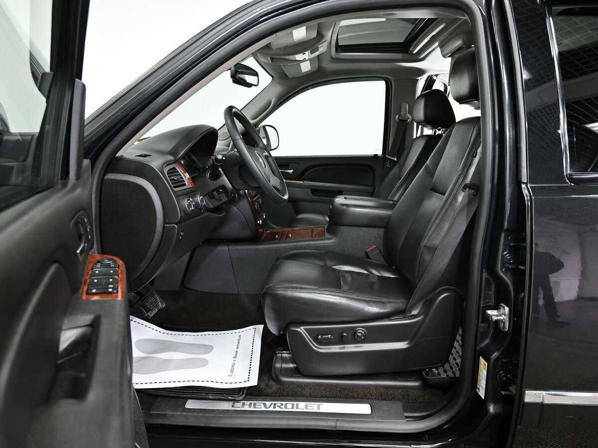 Chevrolet Tahoe с пробегом — 2012 год. Фото: #4