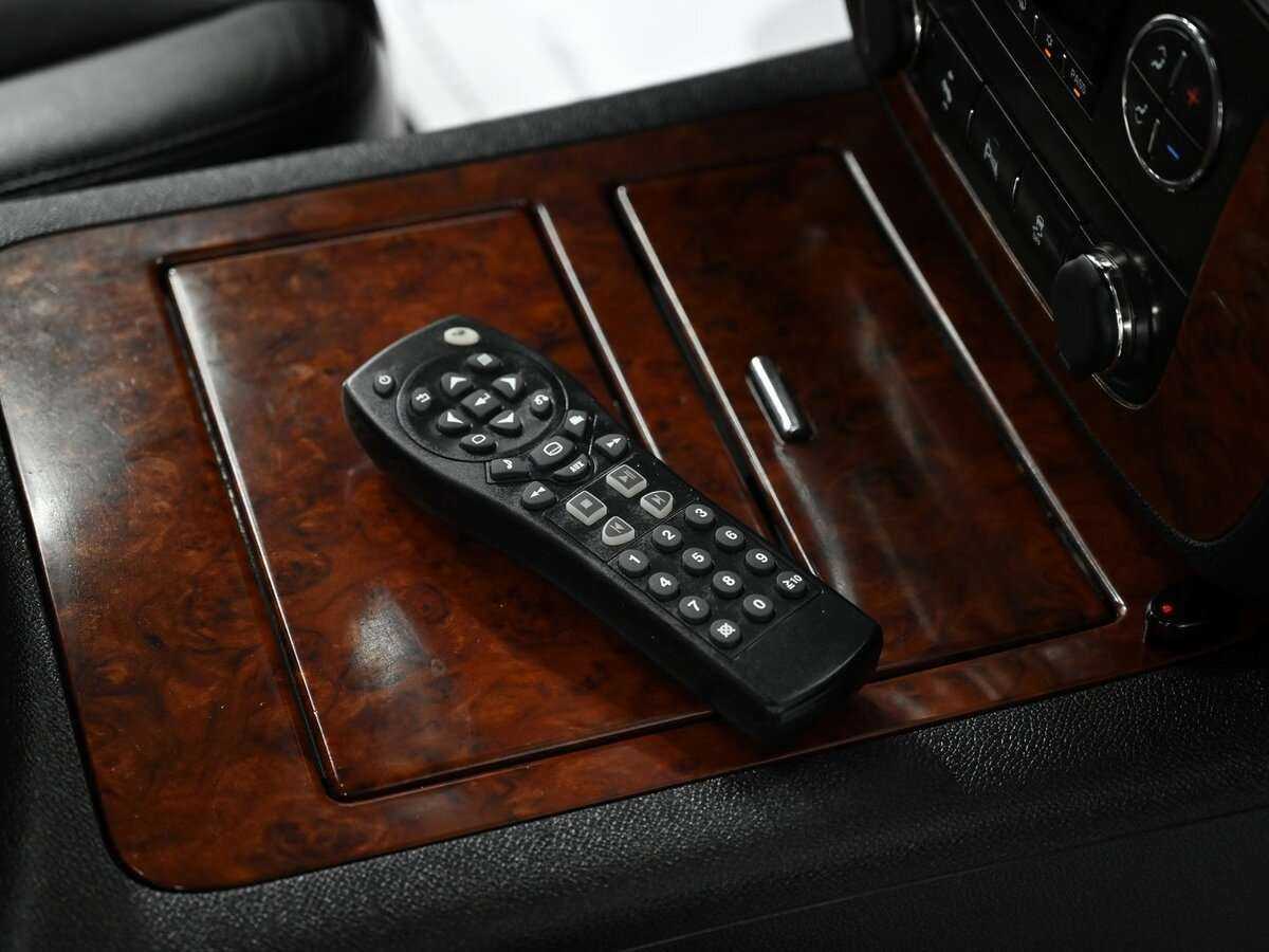 Chevrolet Tahoe с пробегом — 2012 год. Фото: #16