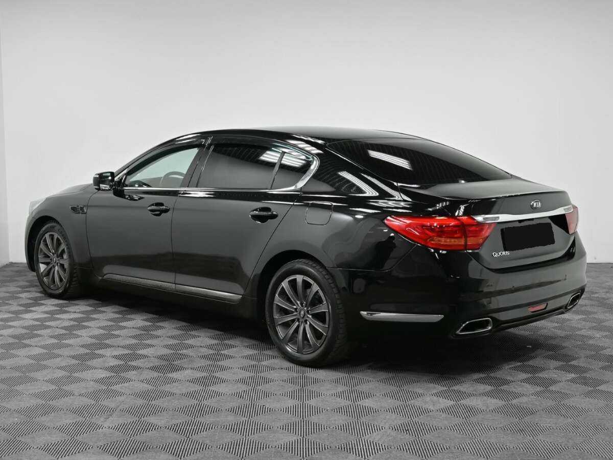 Kia Quoris с пробегом — 2013 год. Фото: #3