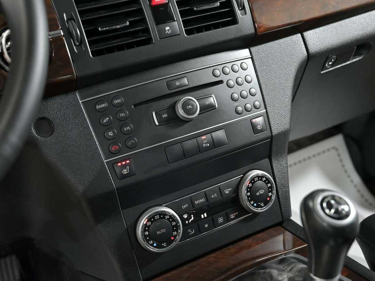 Mercedes-Benz GLK-Класс с пробегом — 2010 год. Фото: #9