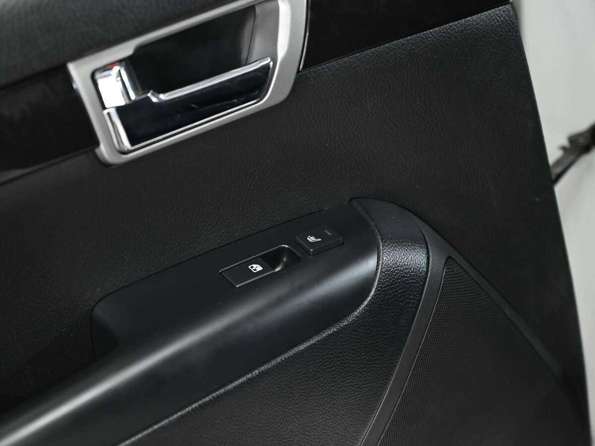 Kia Mohave с пробегом — 2012 год. Фото: #11