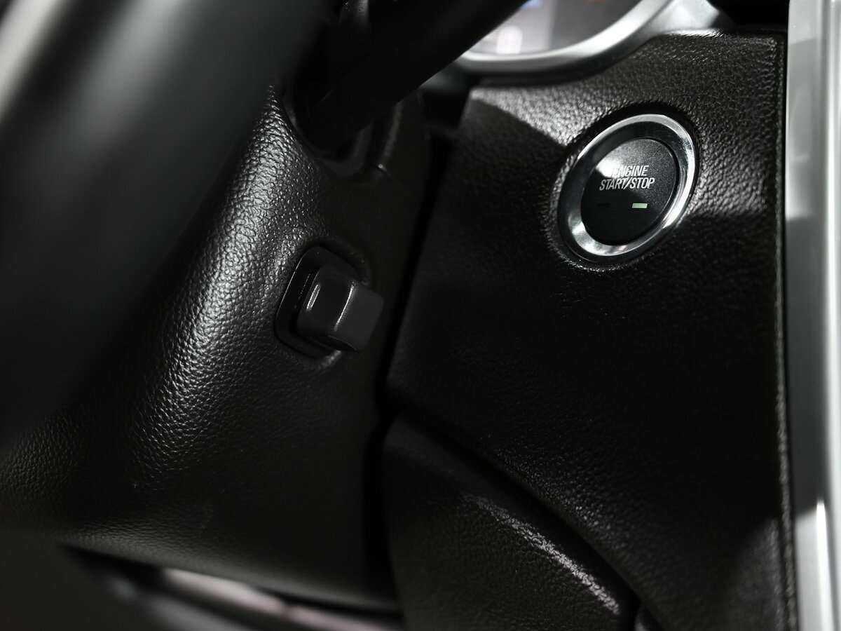 Cadillac SRX с пробегом — 2013 год. Фото: #11