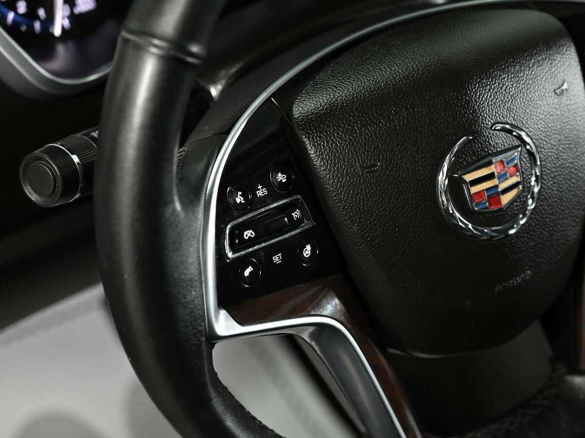 Cadillac SRX с пробегом — 2013 год. Фото: #12