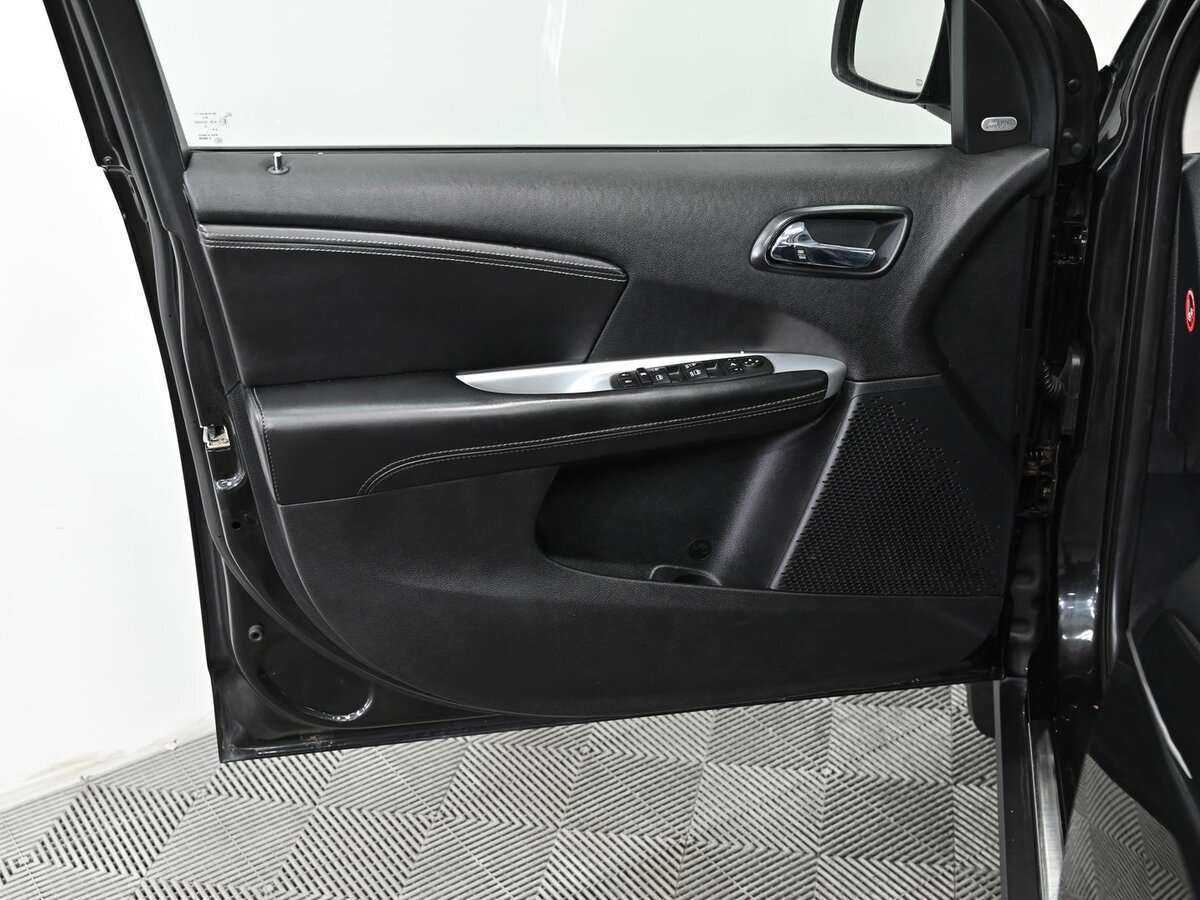 Dodge Journey с пробегом — 2011 год. Фото: #10