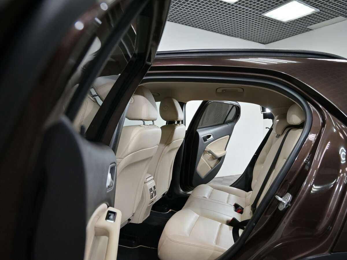 Mercedes-Benz GLA с пробегом — 2014 год. Фото: #5