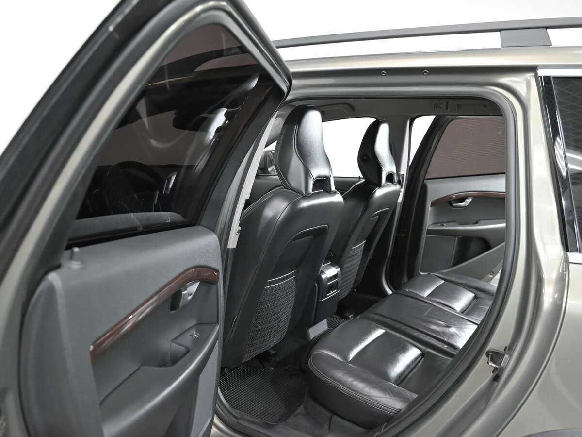 Volvo XC70 с пробегом — 2010 год. Фото: #12