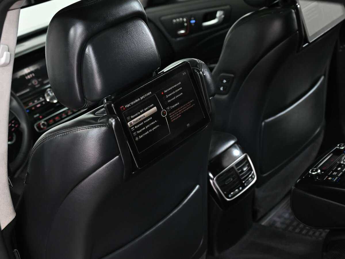 Kia Quoris с пробегом — 2014 год. Фото: #15