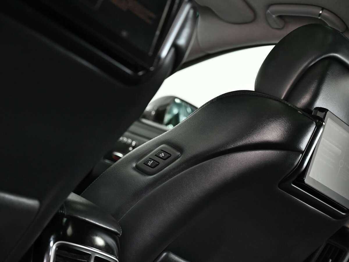 Kia Quoris с пробегом — 2014 год. Фото: #16