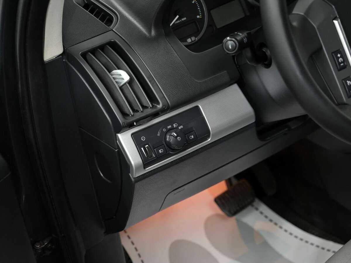 Land Rover Freelander с пробегом — 2010 год. Фото: #11