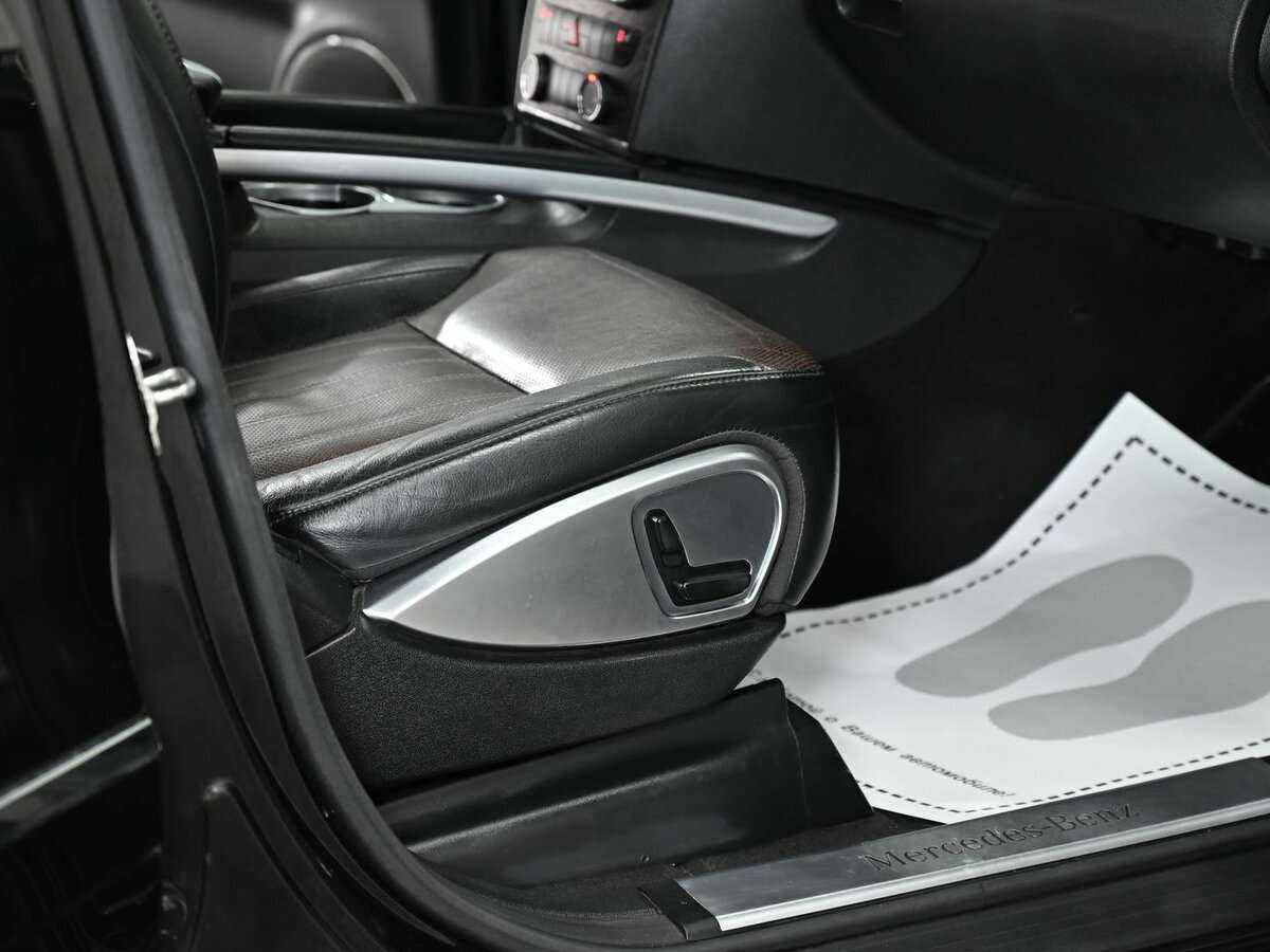 Mercedes-Benz GL-Класс с пробегом — 2012 год. Фото: #9