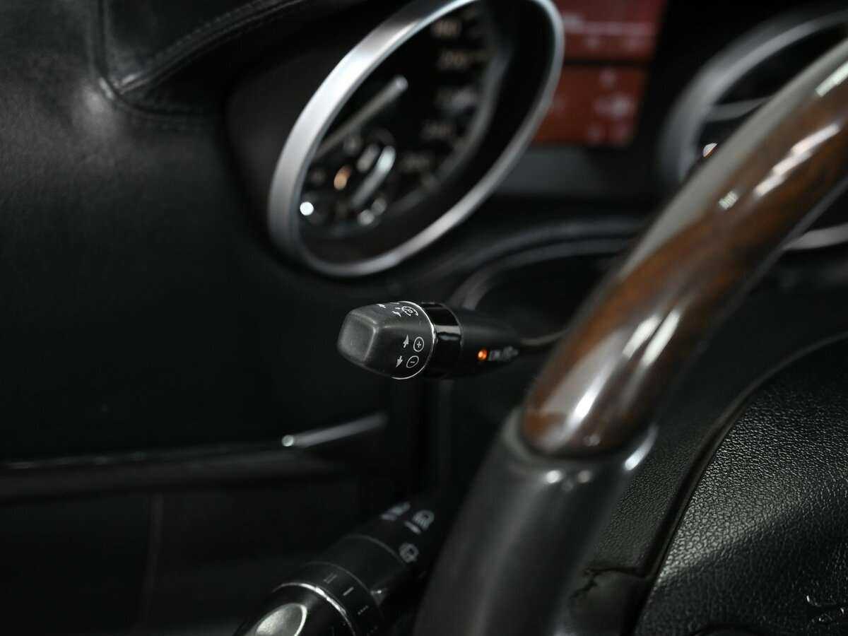 Mercedes-Benz GL-Класс с пробегом — 2012 год. Фото: #13