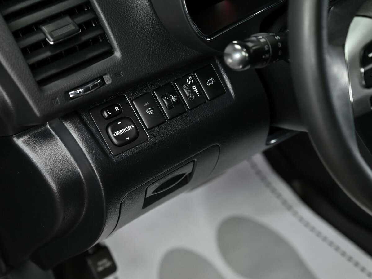 Toyota Highlander с пробегом — 2011 год. Фото: #12