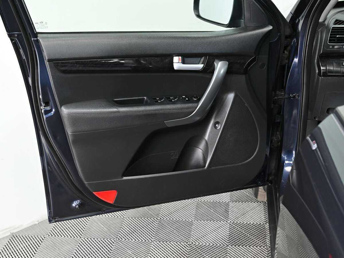 Kia Sorento с пробегом — 2014 год. Фото: #8
