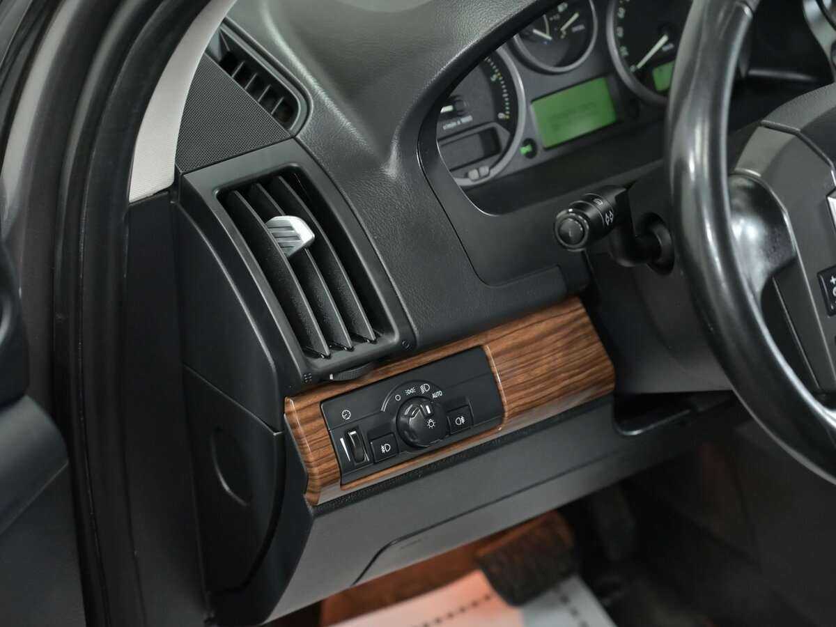 Land Rover Freelander с пробегом — 2010 год. Фото: #9