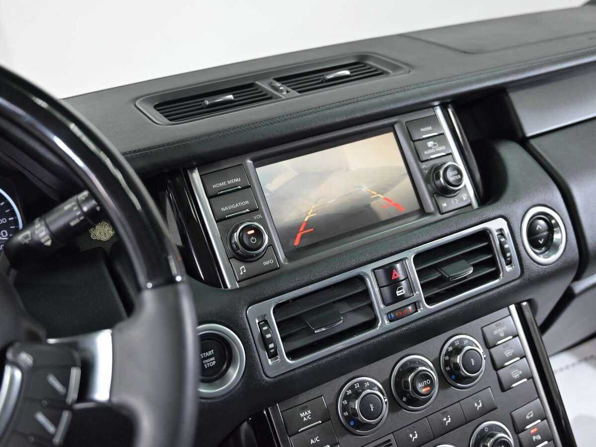 Land Rover Range Rover с пробегом — 2011 год. Фото: #16