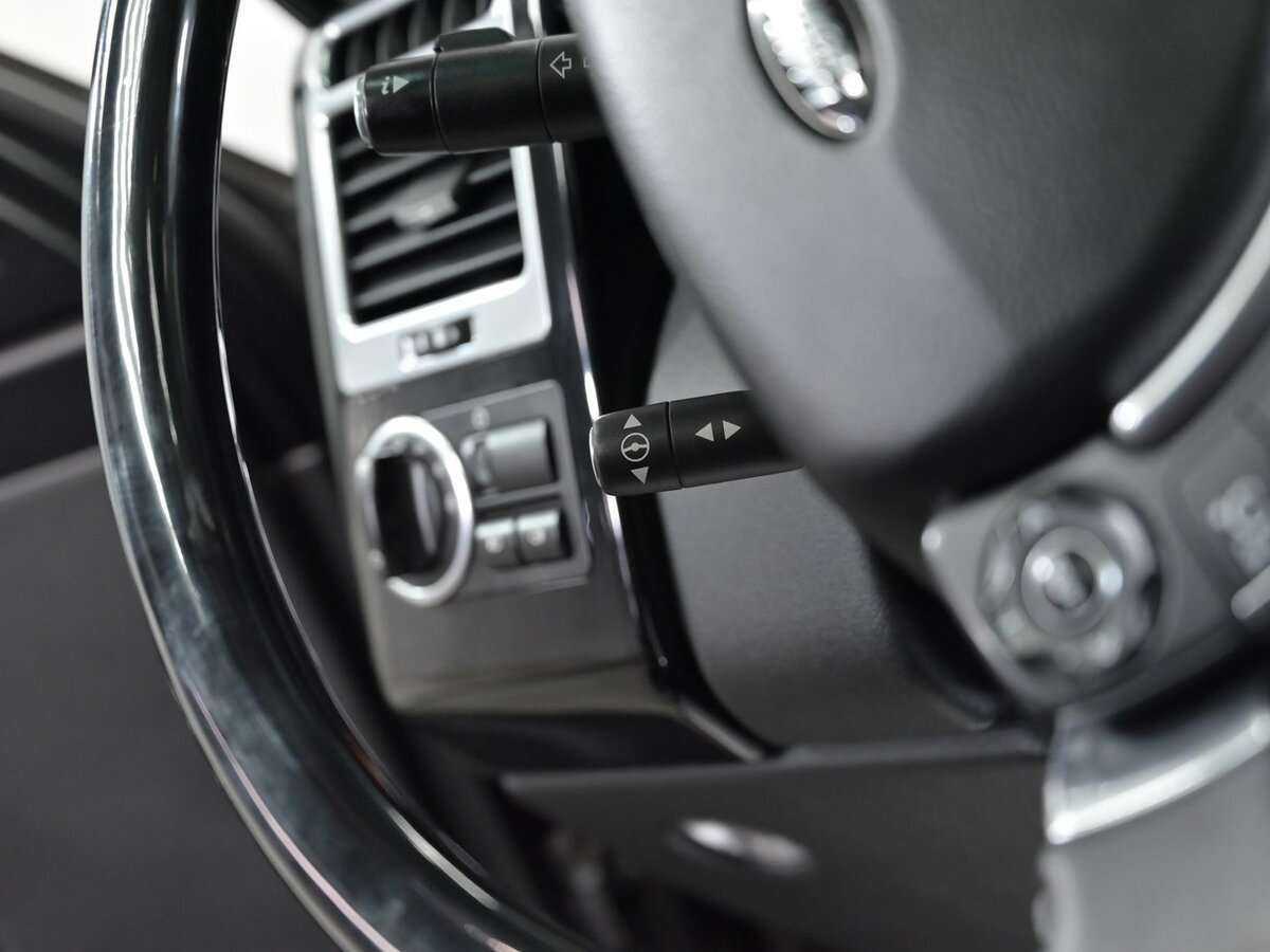 Land Rover Range Rover с пробегом — 2011 год. Фото: #20