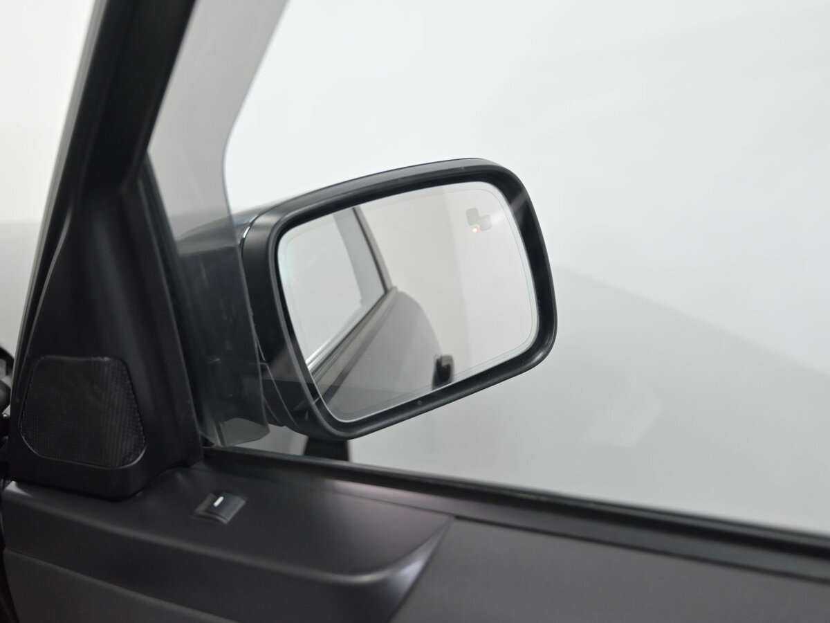 Land Rover Range Rover с пробегом — 2011 год. Фото: #22