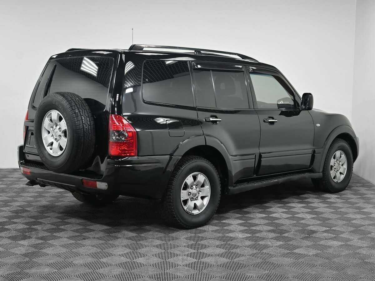 Mitsubishi Pajero с пробегом — 2005 год. Фото: #1
