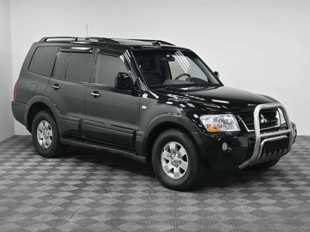 Mitsubishi Pajero с пробегом — 2005 год. Фото: #2